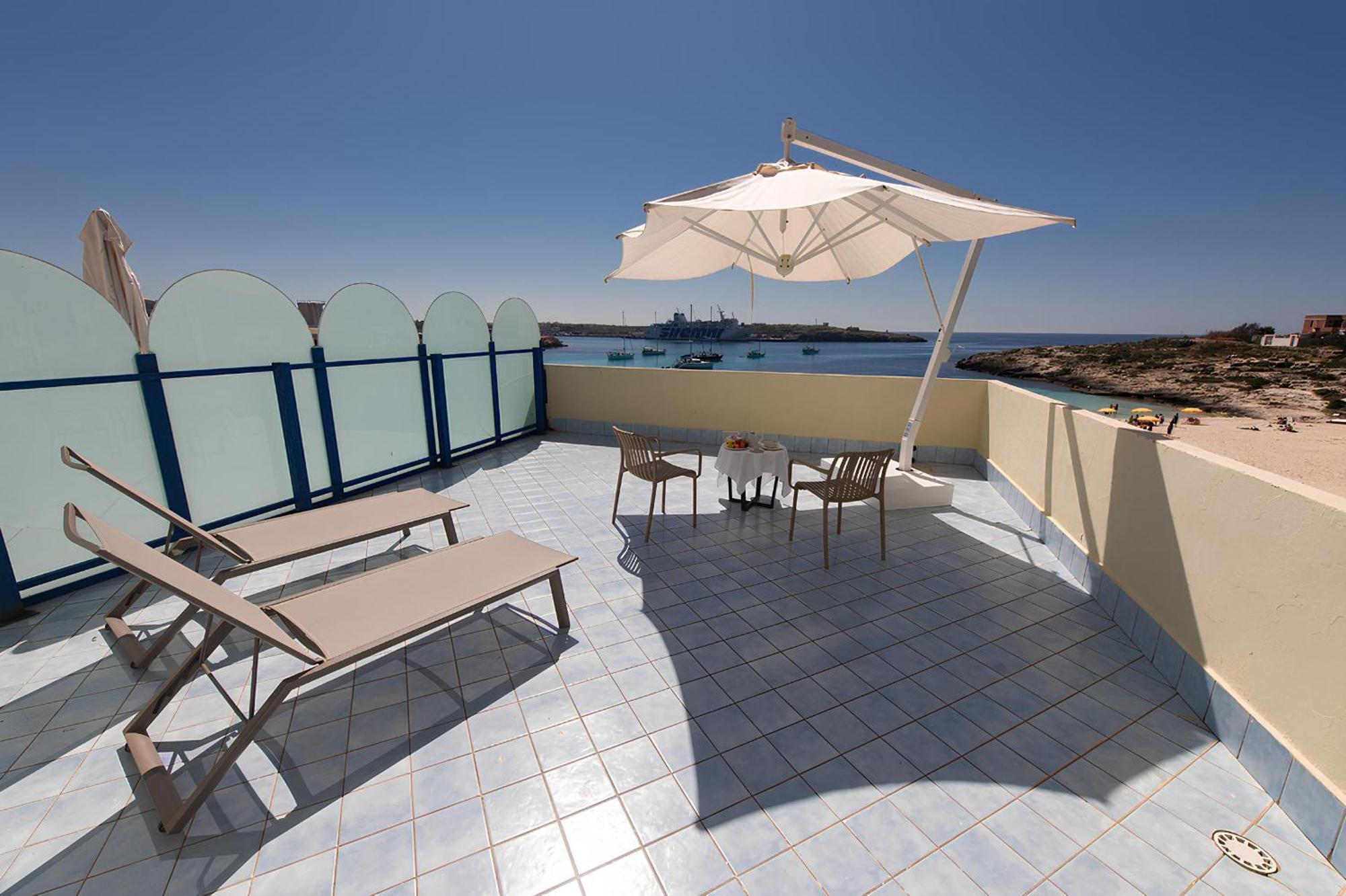 Hotel Baia Turchese LMP Exterior photo