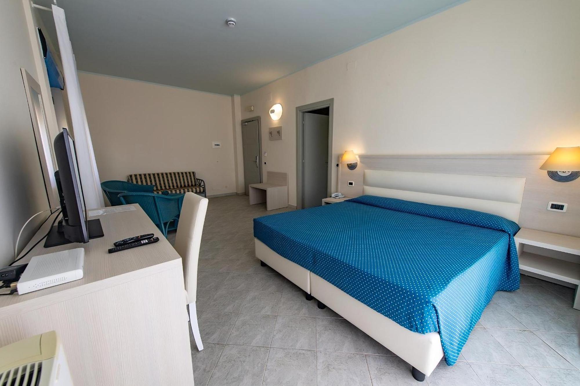 Hotel Baia Turchese LMP Exterior photo