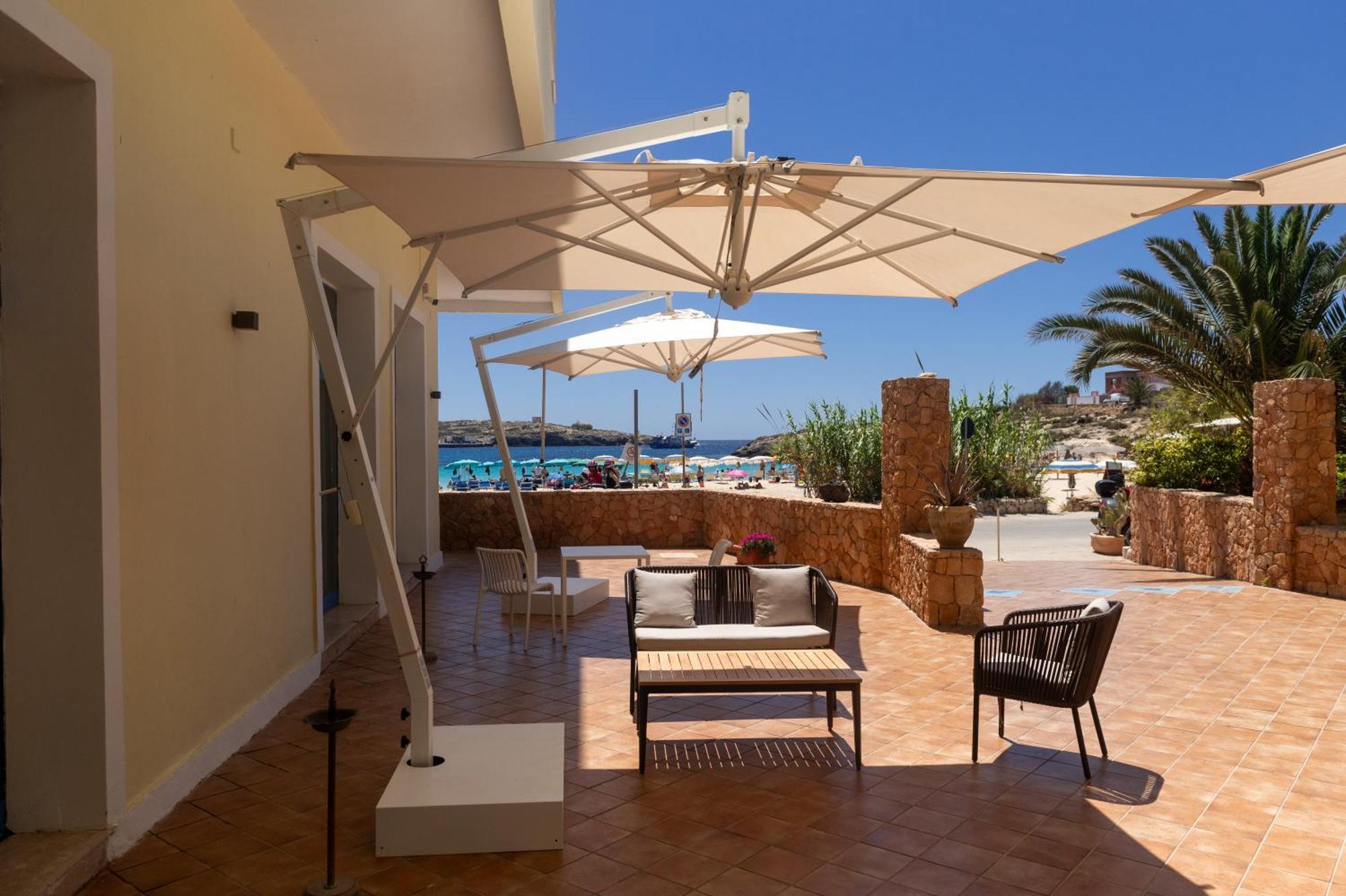 Hotel Baia Turchese LMP Exterior photo