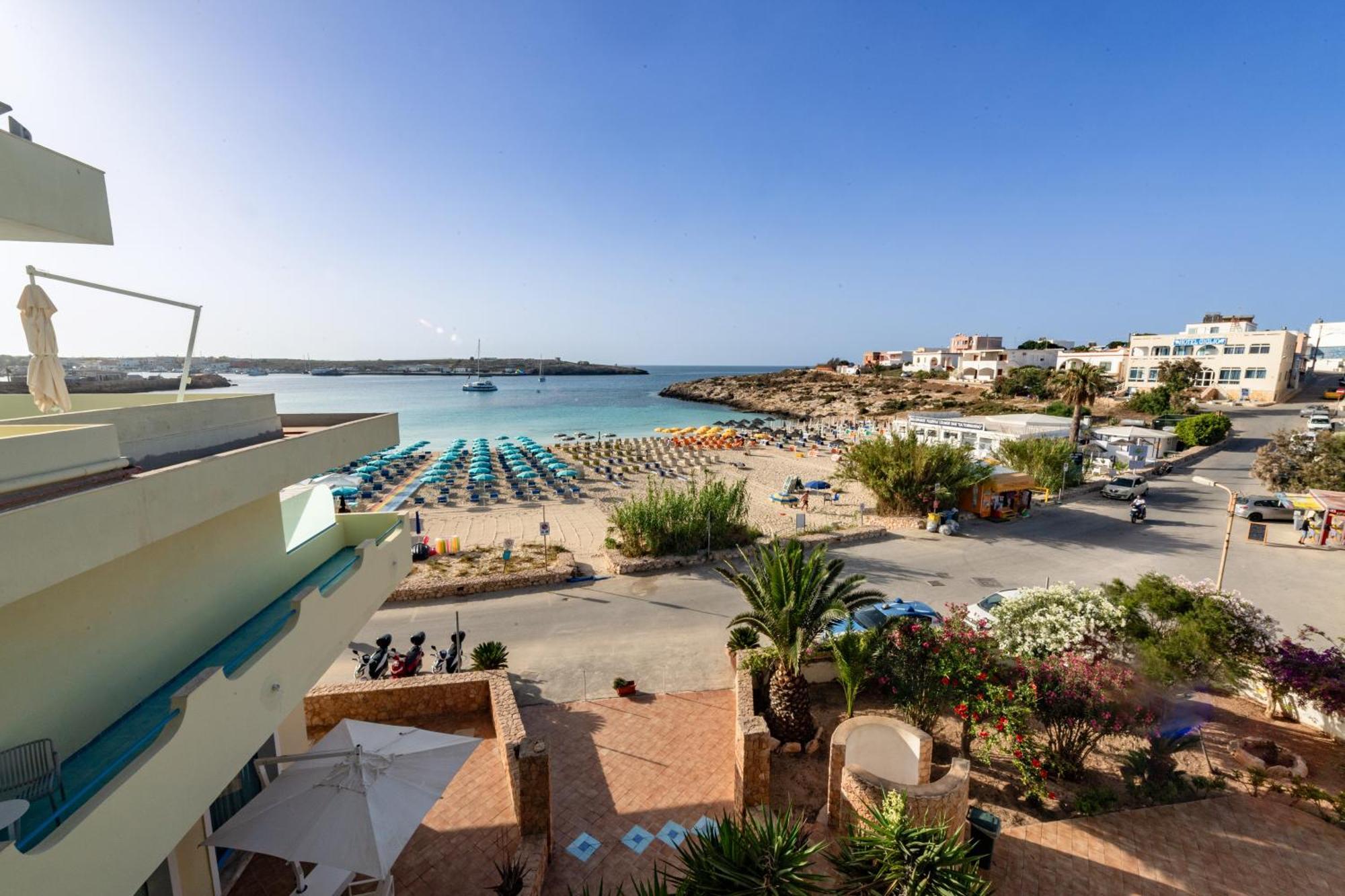 Hotel Baia Turchese LMP Exterior photo