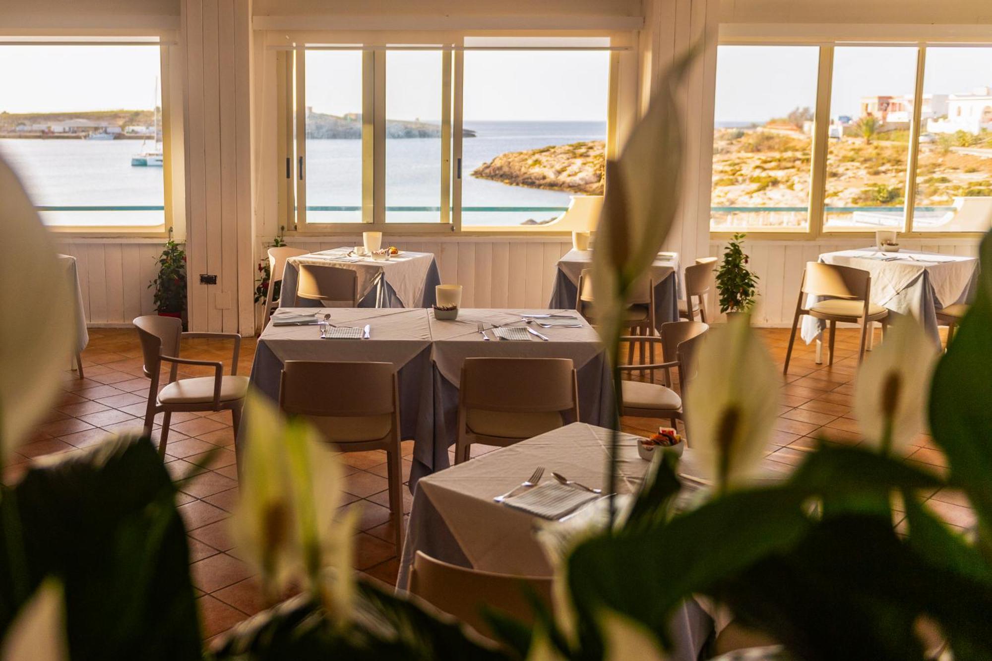 Hotel Baia Turchese LMP Exterior photo